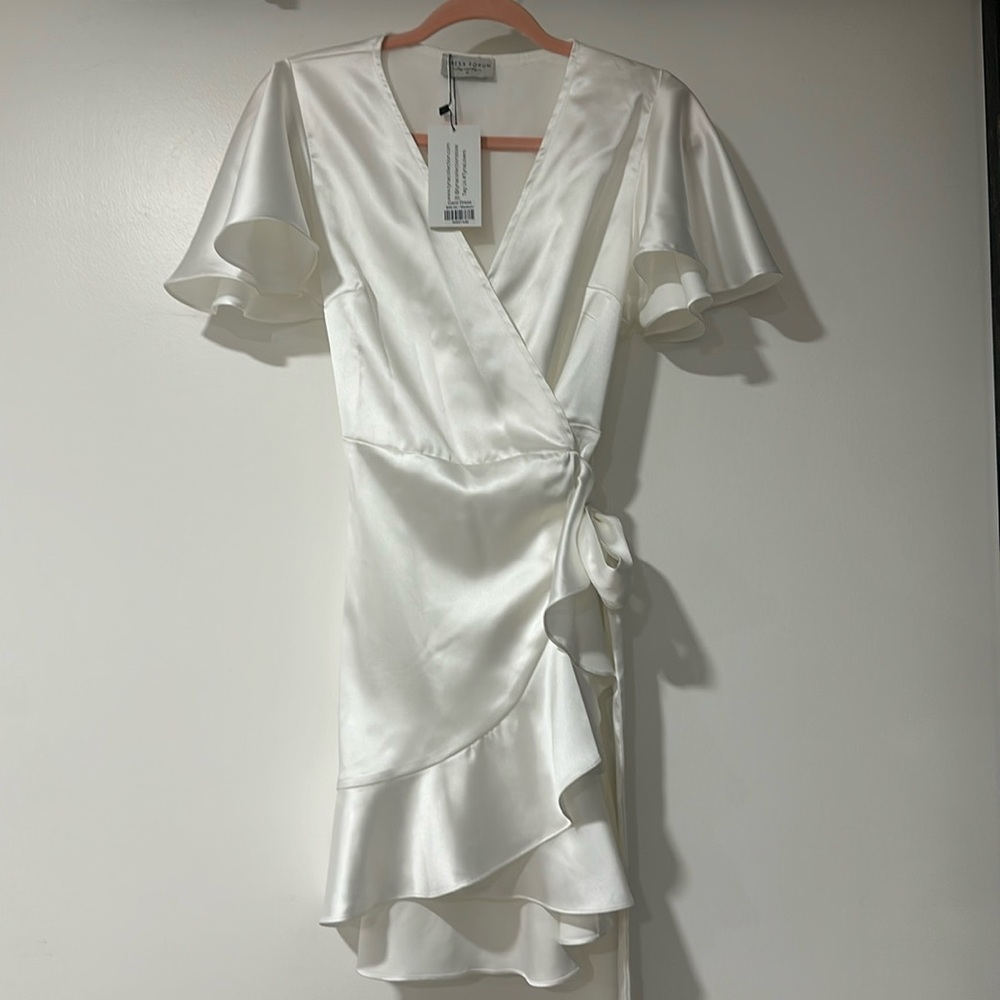 NWT White wrap dress